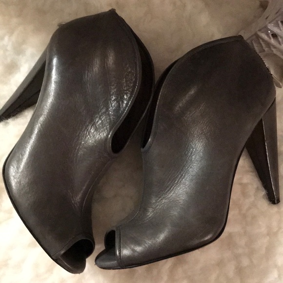 Vince Camuto open toe bootie - Picture 3 of 8